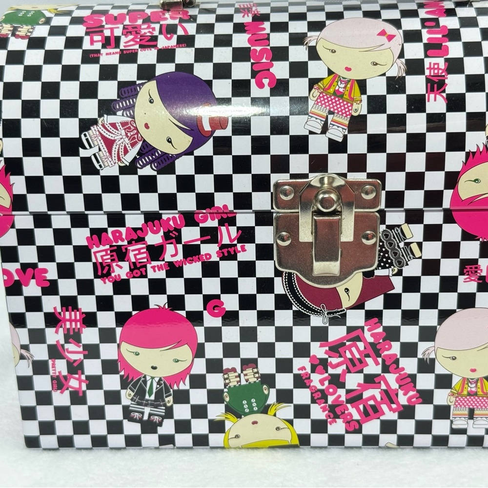 Gwen Stefani Harajuku Girls Limited Edition Checkered Lunch Box Make-up Tin New - Picture 3 of 15